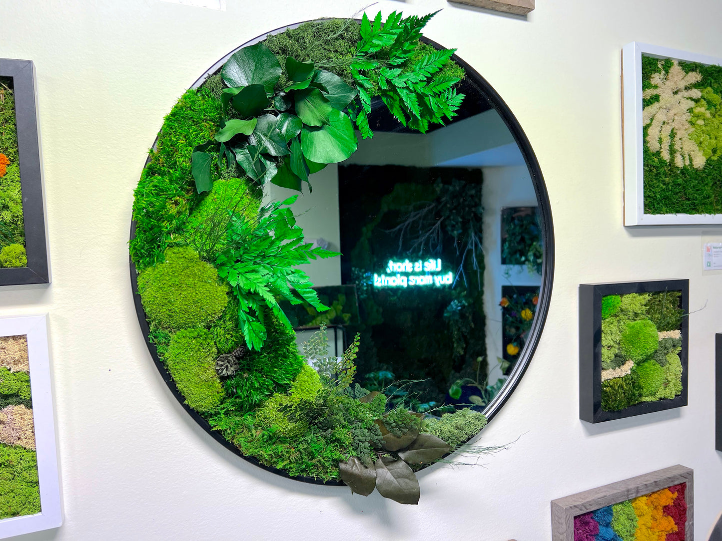 Moss Mirror | 24" Round Mirror with Preserved Moss | Moss Wall Art | Moss Walls