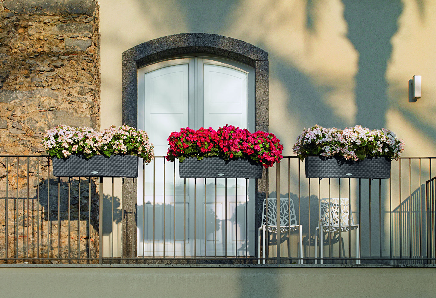 Balconera Cottage Patio Deck Rail Planter